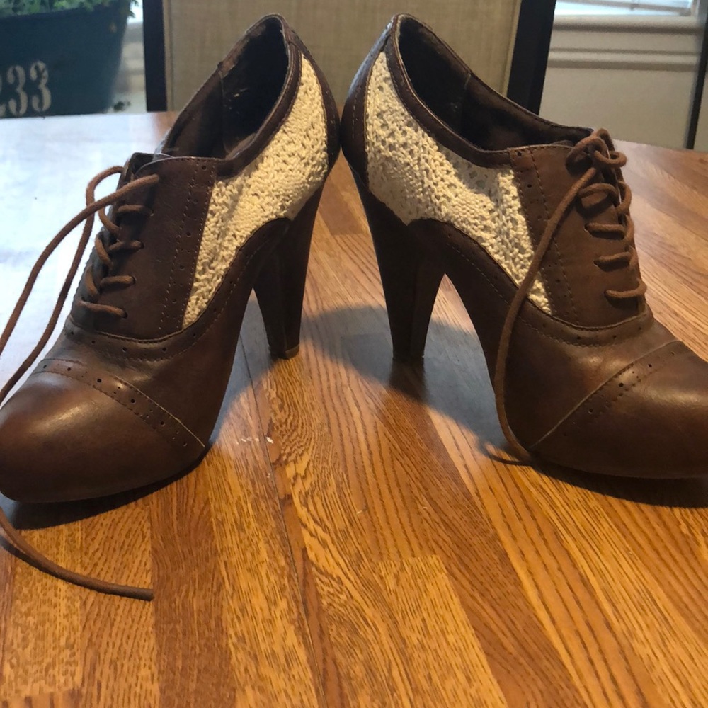 Ankle boots